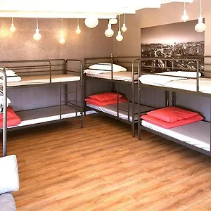 Hostel Su, Nieuw-Vennep